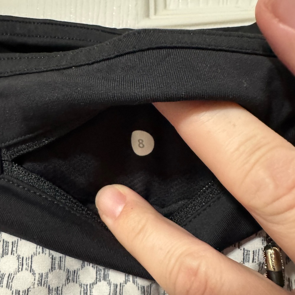 Lululemon pace rival skirt II size 8 vvguc - Picture 3 of 6